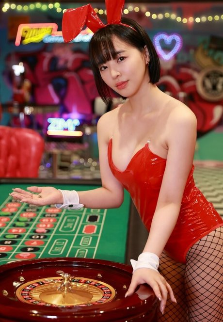 Tsubaki Sannomiya セクシーモデル ギャラリー