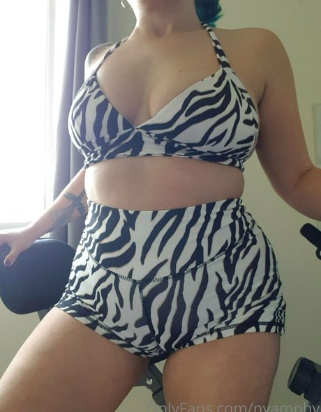 毛深い足のOnlyFans 無料セックス 写真