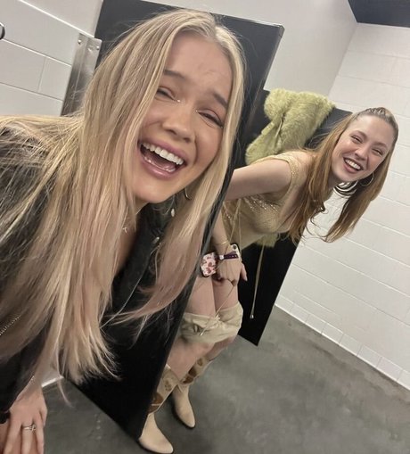 Luna Montana 独占女優 写真