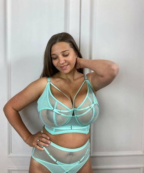 Galina Marian セクシー女優 写真