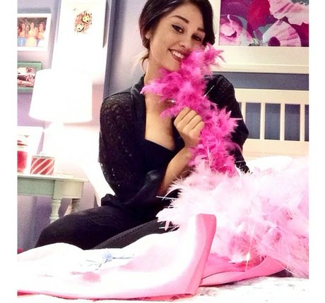 ジンジャートゥインクオンリーファンズ 無料セックス 写真