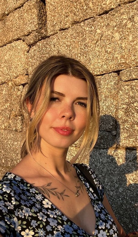 Charming__kitty ポルノスター 写真