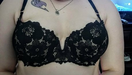 bubblyfangz 高品質のスター ギャラリー