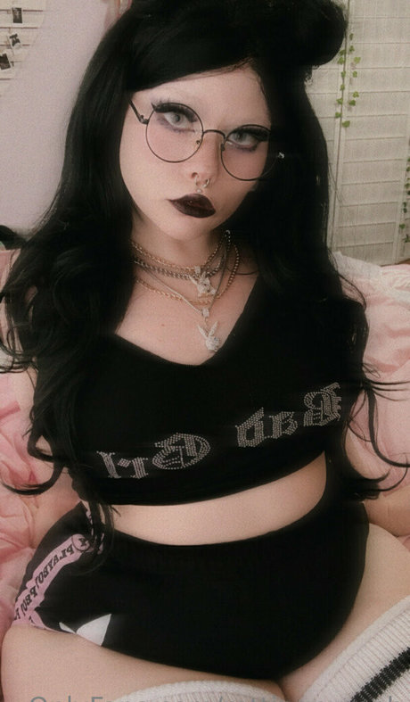 小人の裸OnlyFans 無料ヌード 画像