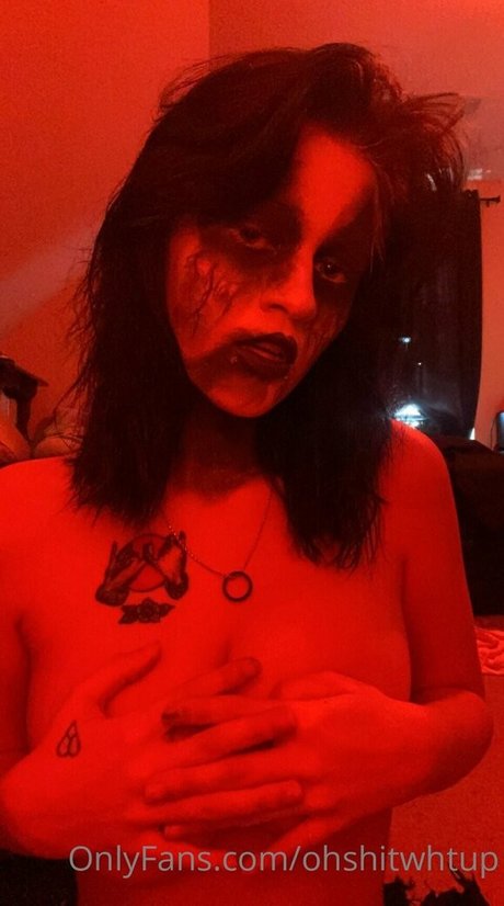 ohshitwhtup エロティック女優 写真