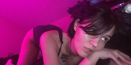 ohshitwhtup ポルノスター 可愛い 写真