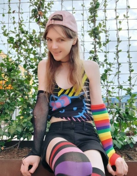 Hexakush ポルノスター 写真