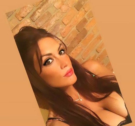 ベラルーシのファンのみ セクシーヌード 画像