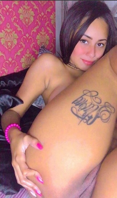 ティーンランジェリーOnlyFans 無料エロ 画像