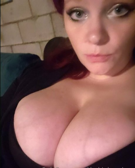 ティーンシーメールオンリーファンズ HD 画像