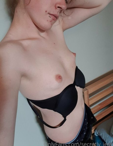 secretly jess エロティックなモデル 写真