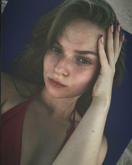 アジアンゴス オンリーファンズ ホット裸 画像