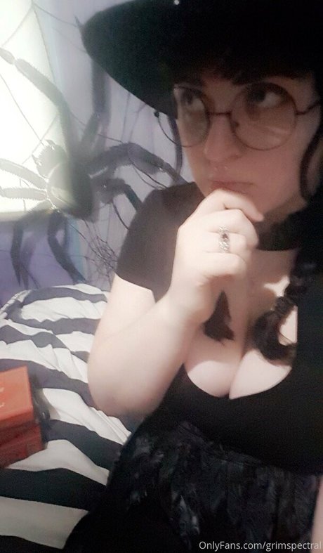 ぽっちゃり 主観視点 OnlyFans ホットポルノ 画像