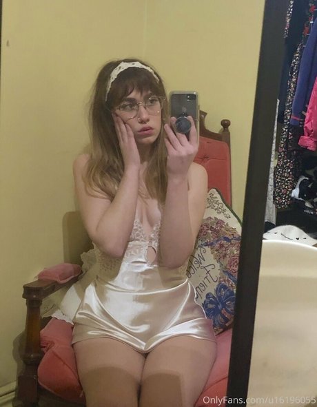 dollylol 素敵なポルノスター ギャラリー