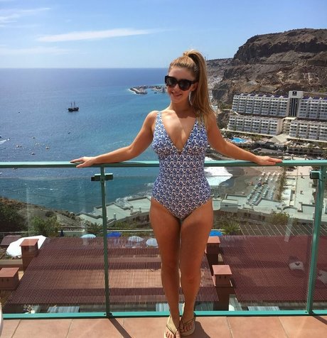 Creative Calm ASMR ヌードスター 写真