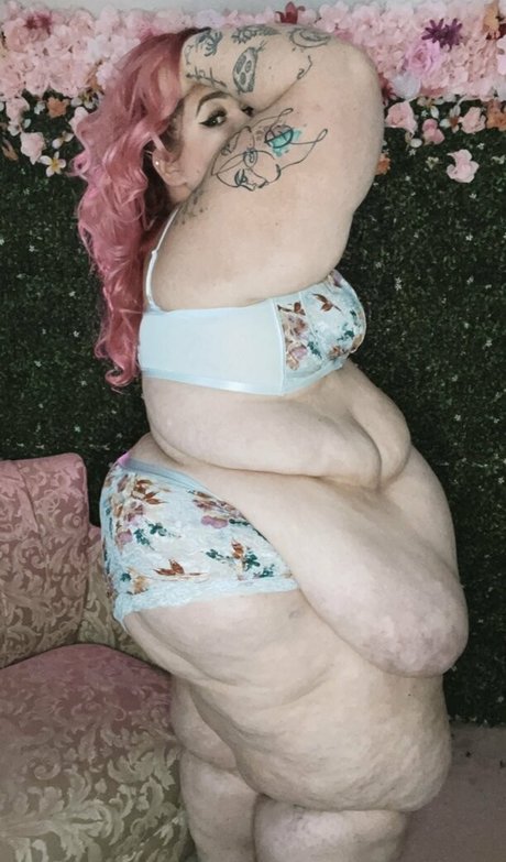 spanxbeluga アダルト女優 写真