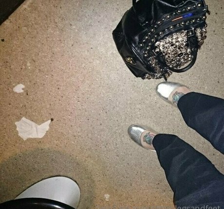 クーガーオンリーファンズ 限定 写真