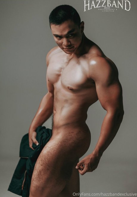 英国のティーンオンリーファン ポルノ 画像