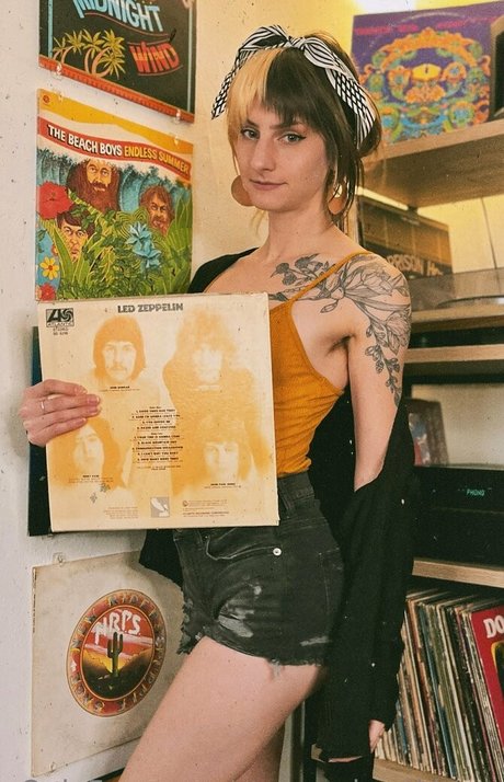 足ヌードオンリーファンズ セクシー裸 アーカイブ