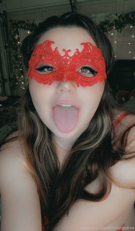 kittykimxxfree セクシーなスター 画像