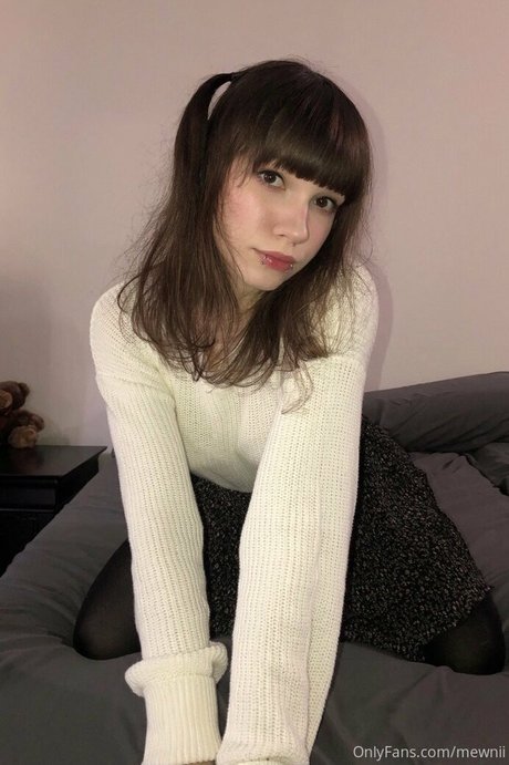 ミニドレス OnlyFans ポルノ 写真