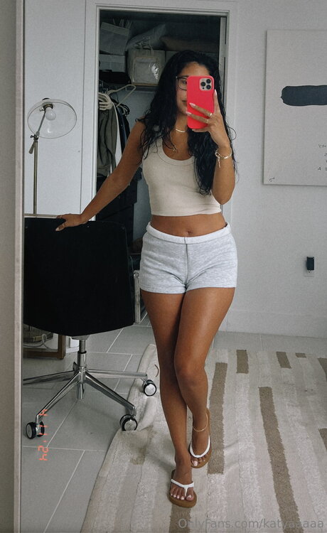 katyaaaaa 無料モデル アーカイブ