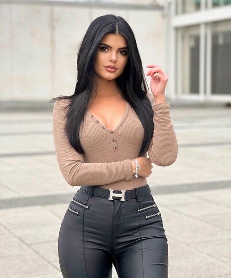 英国のティーンオンリーファン セクシーxxx 写真