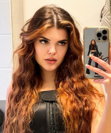 Lara Benjamina Winter 独占モデル 画像