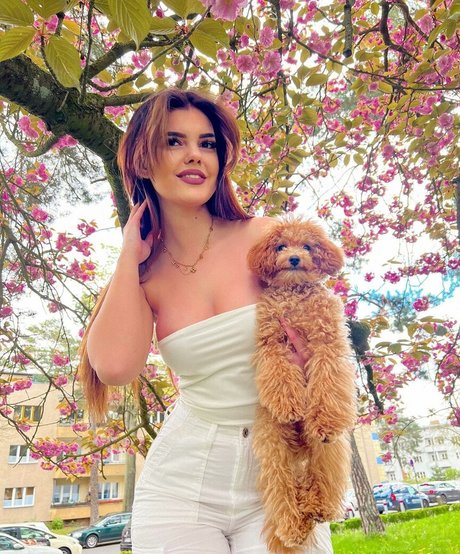 Lara Benjamina Winter ホットなスター 写真