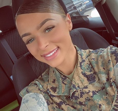 Angel Romero トップモデル 写真