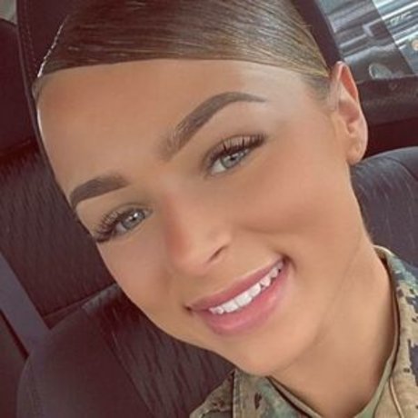 Angel Romero 完璧なモデル 画像