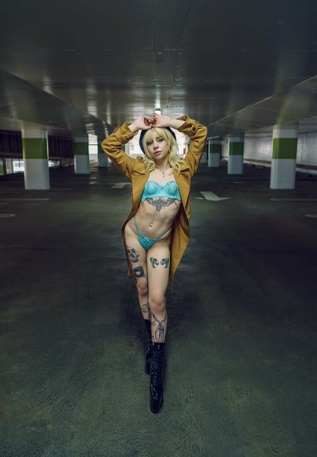 Anna Kidd かわいいスター 写真