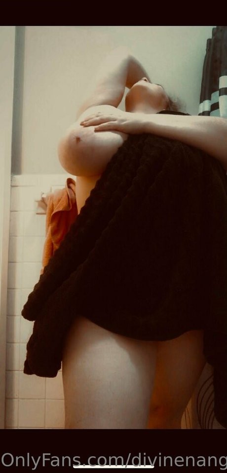 金髪の射精OnlyFans xxx 画像