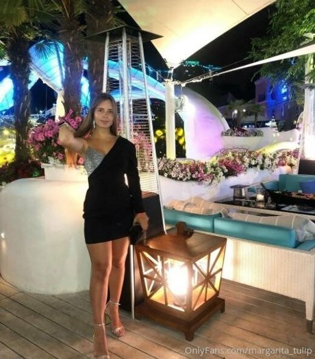 ティーン乱交OnlyFans パーフェクト 画像