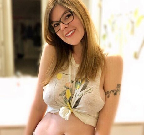 母乳オンリーファン セクシーxxx ギャラリー