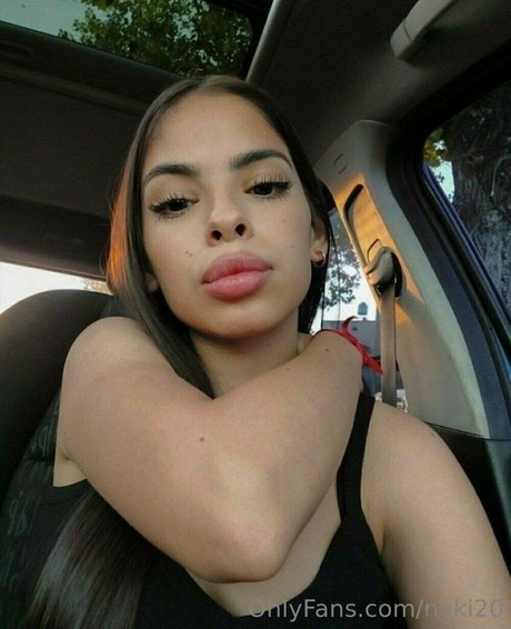 nyki20 エロティックモデル 写真