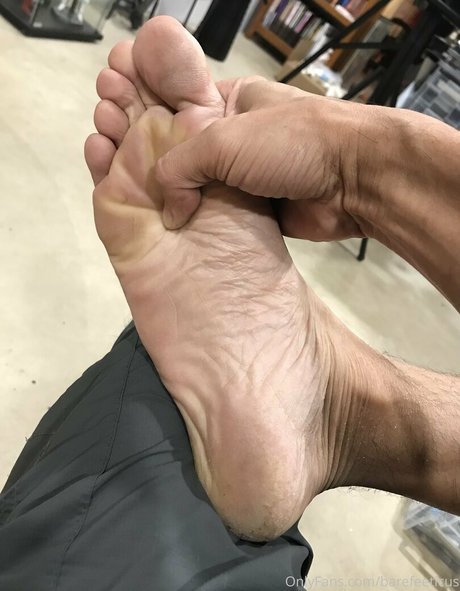 barefeeticus 高品質モデル 写真