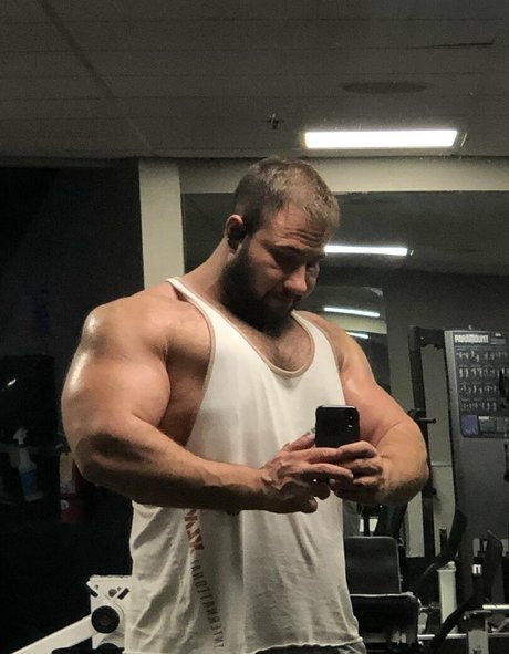 beefybull セクシーなポルノスター 写真