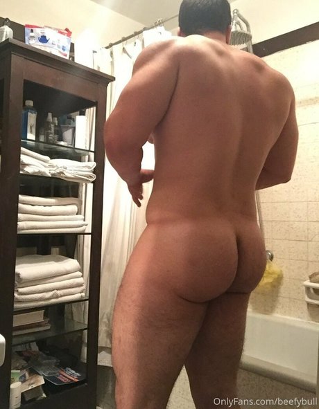 beefybull ポルノスター 写真