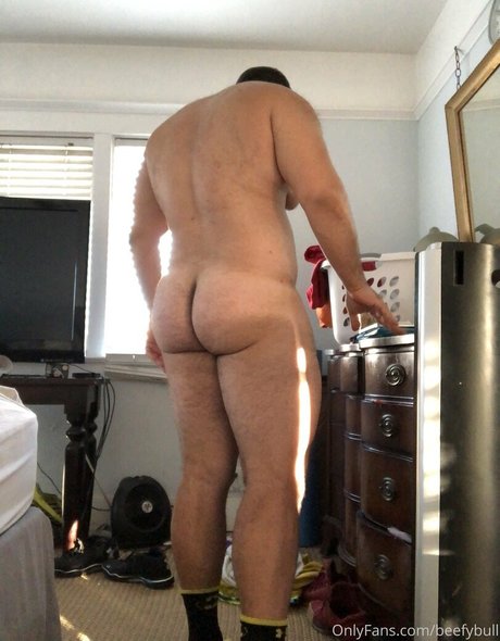 beefybull ポルノスター 独占 写真