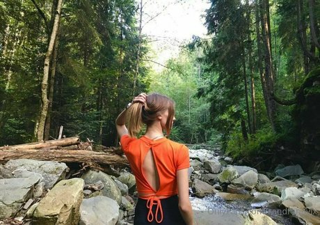 iamsandranovix 素敵なモデル 写真