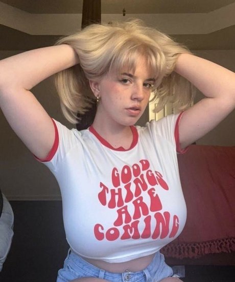 ゲイの乳首OnlyFans 無料ヌード 写真