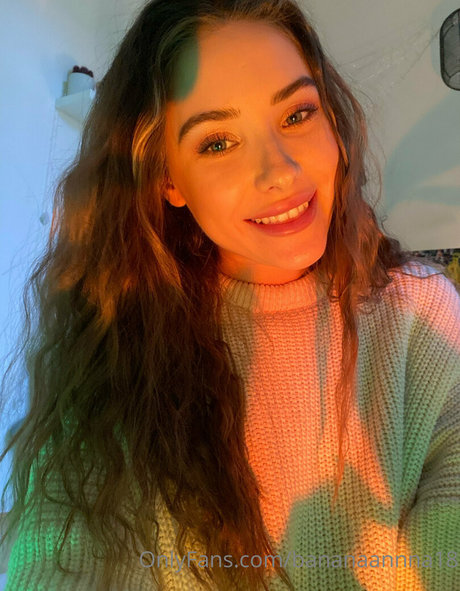 19歳のOnlyFans ホットポルノ 画像