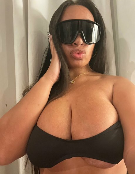 小さなオンリーファンズ 裸 アーカイブ