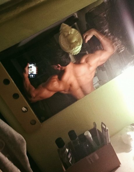 アジア人 BBC オンリーファンズ 無料 写真