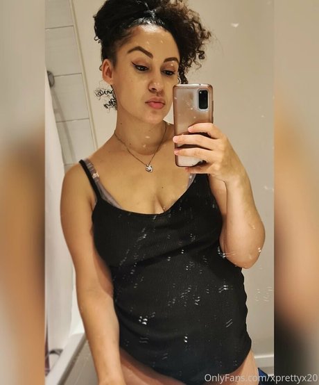 小さなオンリーファンズ 無料裸 画像