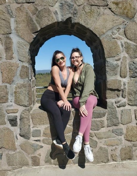 sadieholmesxxx ポルノスター セクシー 写真