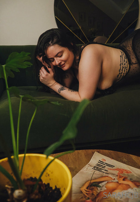 SarahCJB ポルノスター 画像