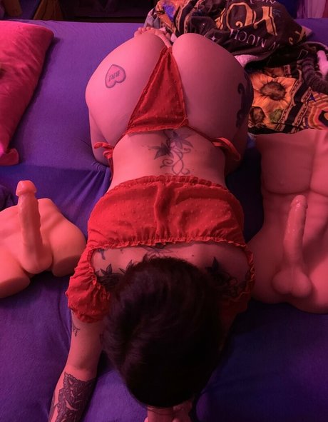 KeriLov3 ポルノ女優 画像