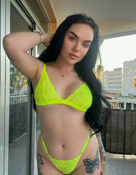 美女ヌードOnlyFans トップ 写真